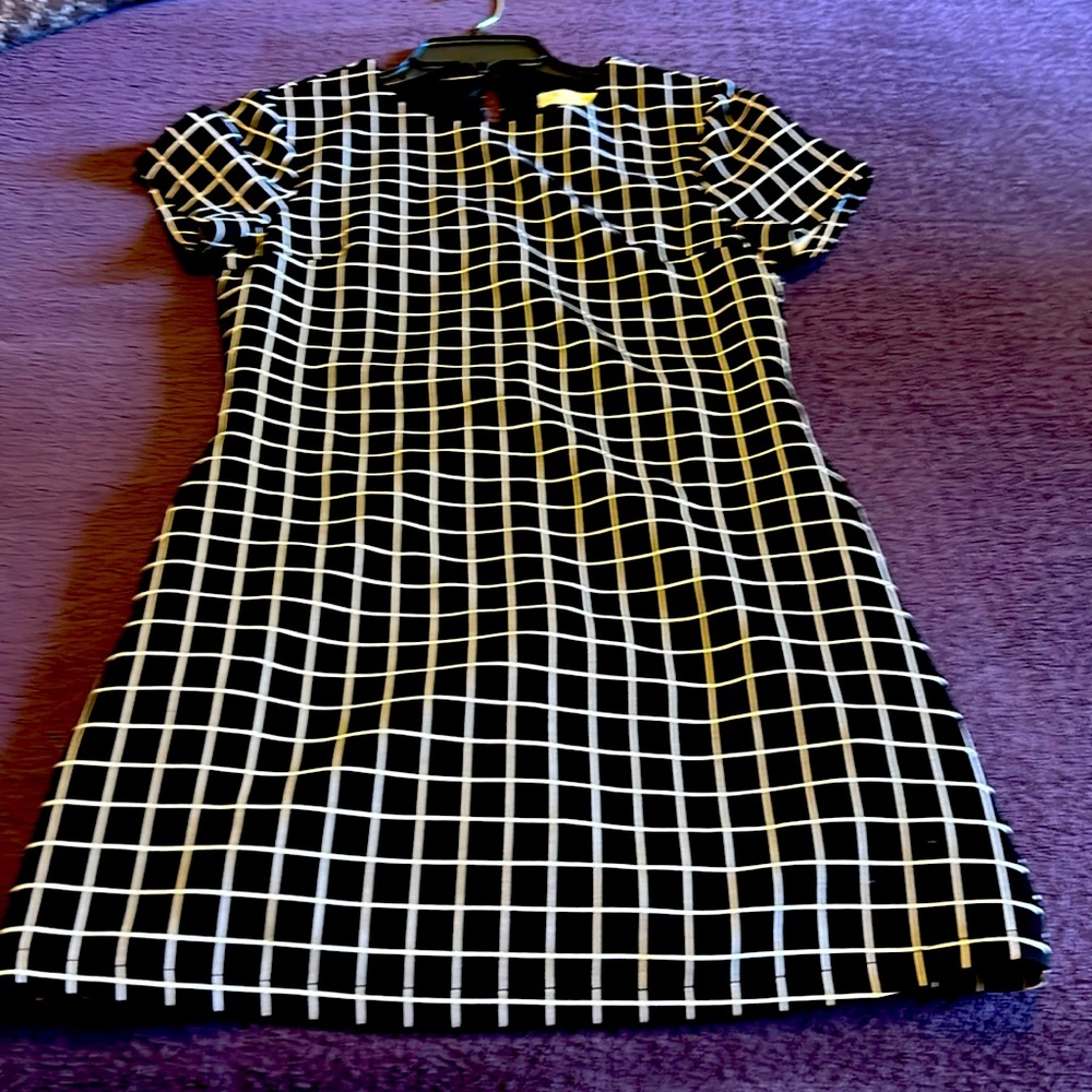 Window pane black-and-white dress. short sleeve fully lined 100% polyester.
